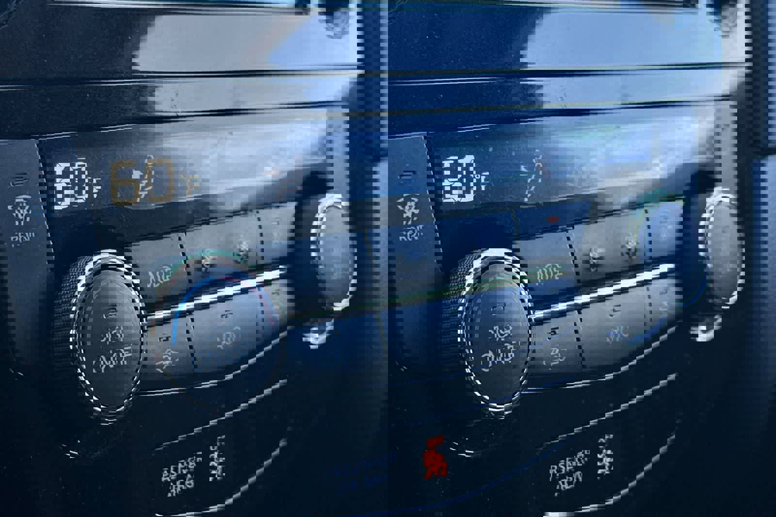 Used 2018 Nissan Rogue SL w/ Premium Package image 23