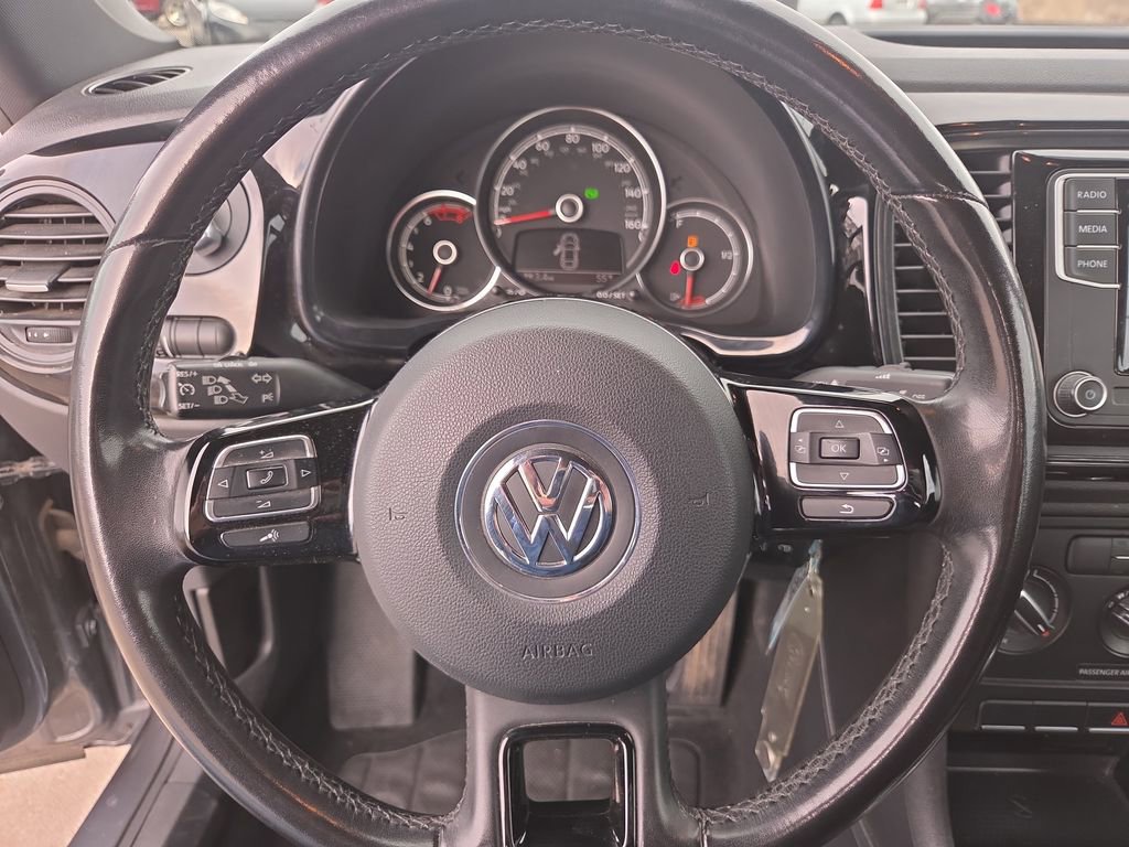 Used 2019 Volkswagen Beetle 2.0T S image 15