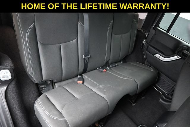 Used 2017 Jeep Wrangler Unlimited Sahara w/ Max Tow Package AWD/4WD image 39