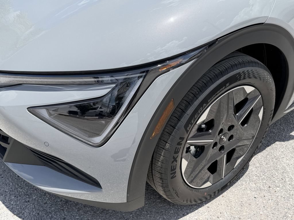 New 2026 Kia EV6 Light RWD image 7