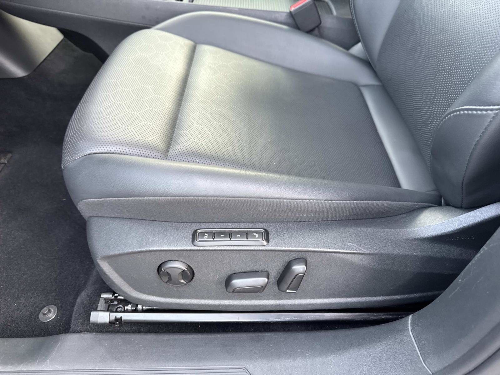 Certified 2022 Volkswagen ID.4 Pro S image 14