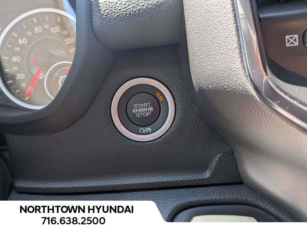 Used 2026 RAM 1500 Laramie AWD/4WD image 18