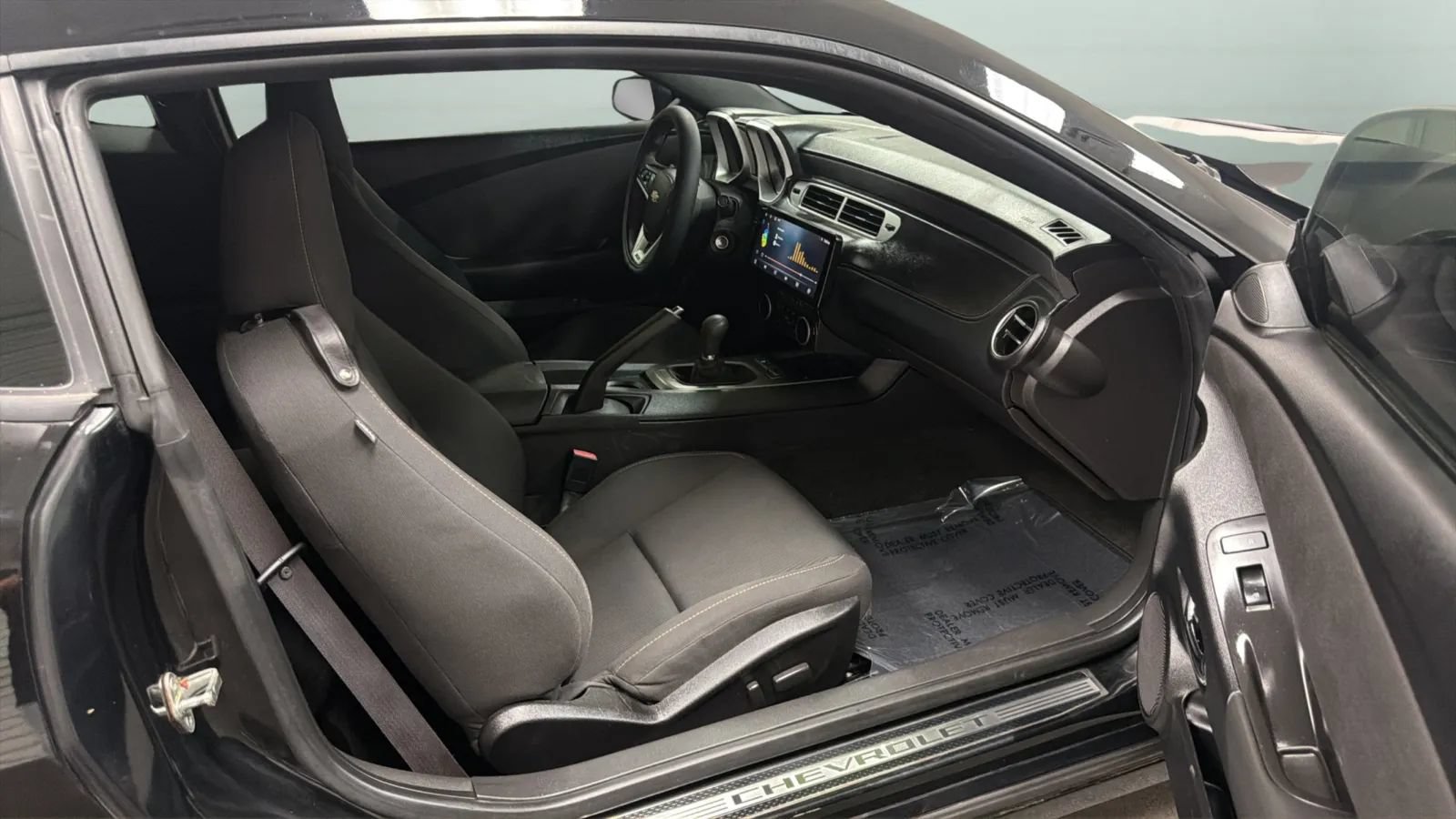 Used 2014 Chevrolet Camaro SS w/ SS Performance Package RWD image 21