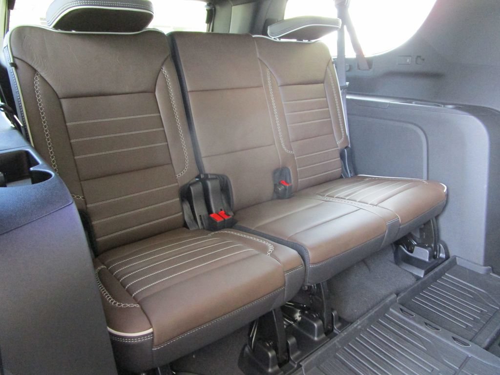 New 2026 GMC Yukon XL Denali Ultimate w/ LPO, Floor Liner Package AWD/4WD image 20