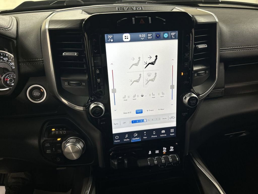 Used 2023 RAM 1500 Laramie AWD/4WD image 17
