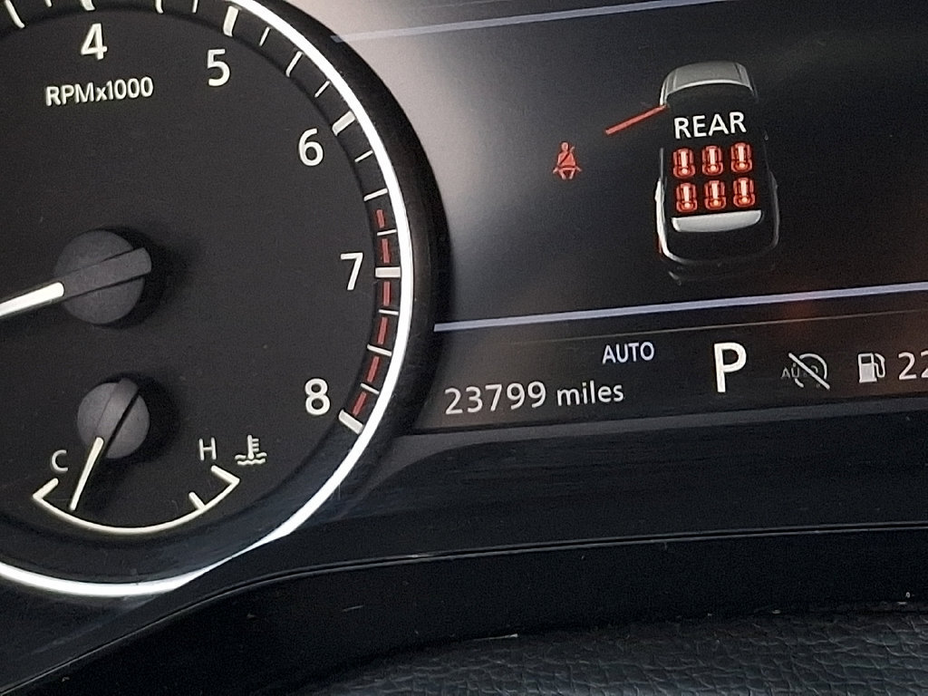 Used 2025 Nissan Pathfinder SV AWD/4WD image 19