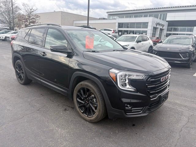 Certified 2023 GMC Terrain SLT w/ Elevation Edition image 3