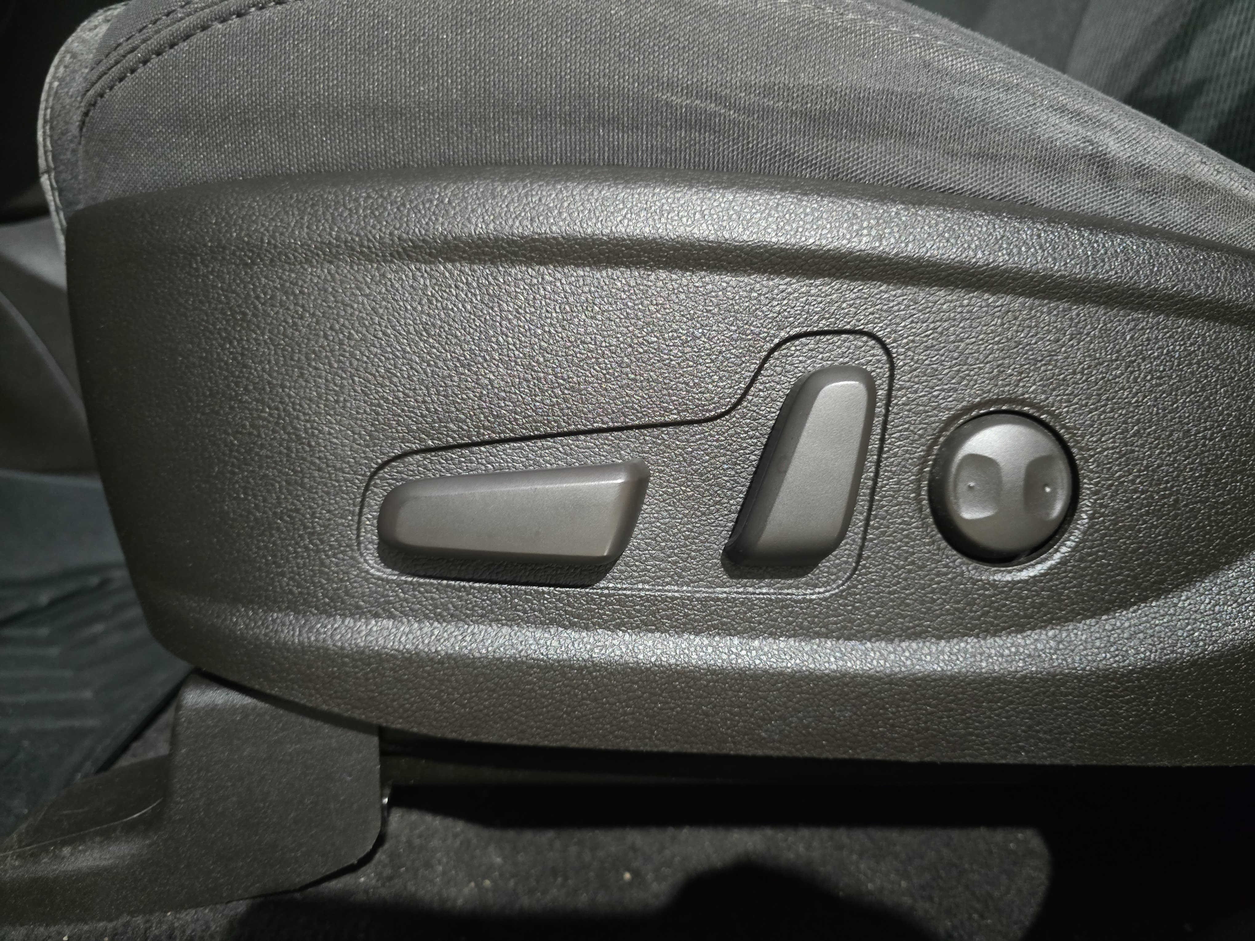 Used 2020 Hyundai Santa Fe SEL FWD image 26