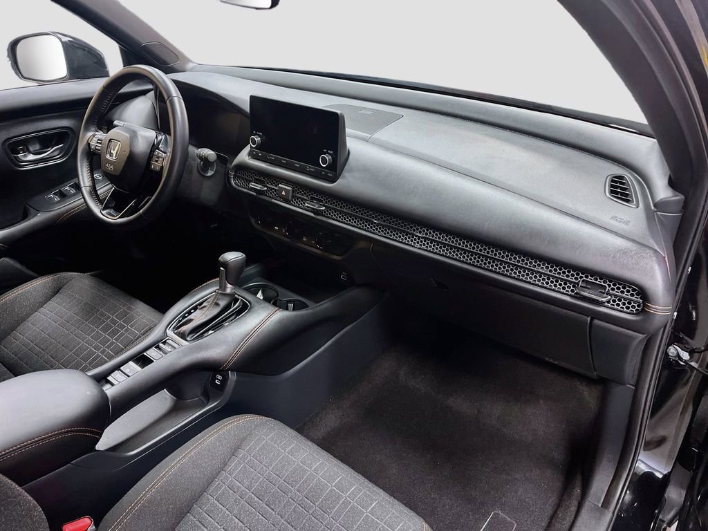 Used 2025 Honda HR-V Sport image 27