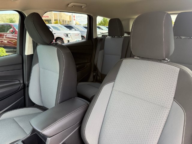 Used 2018 Ford Escape SE FWD image 11