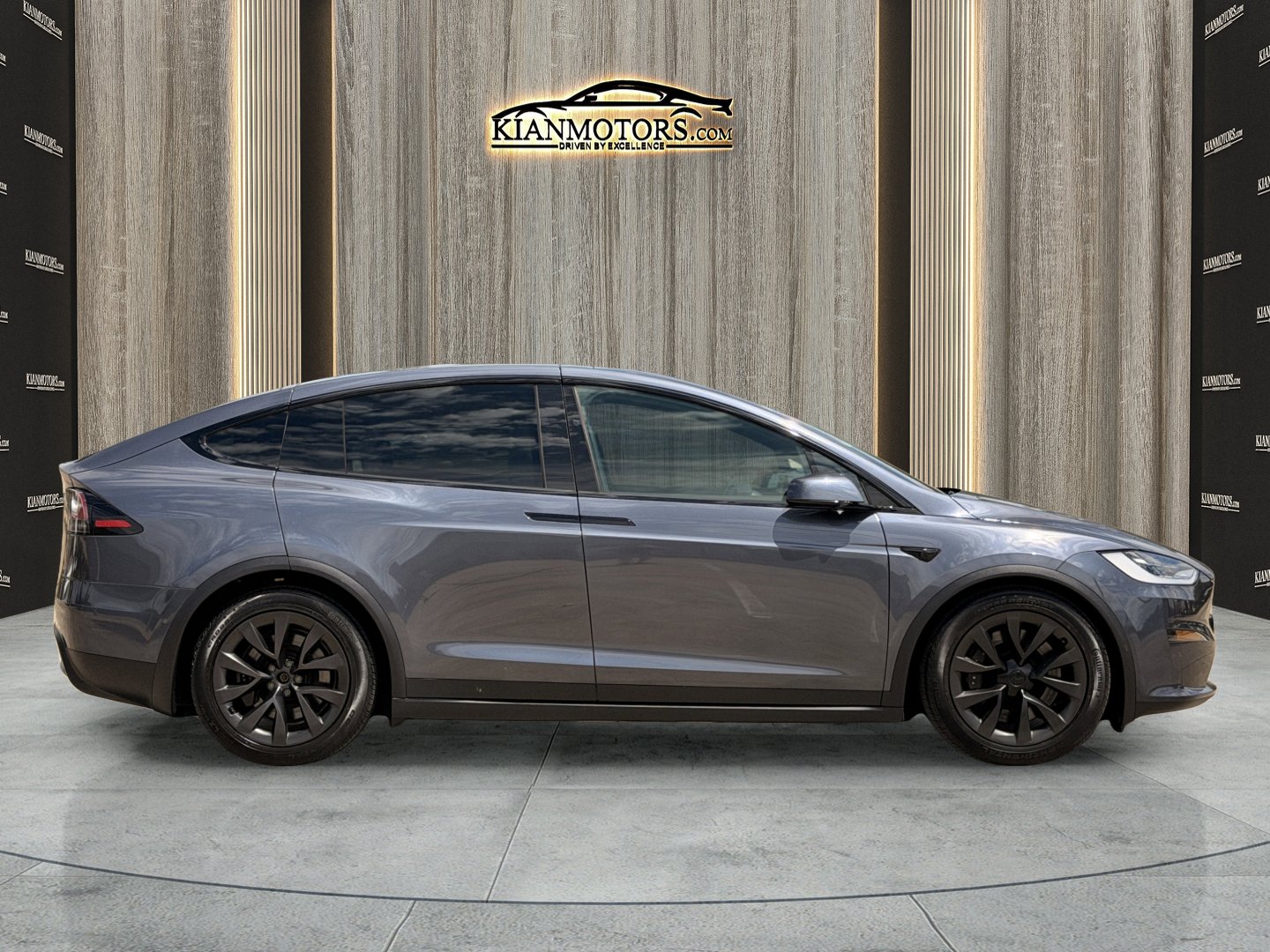 Used 2023 Tesla Model X AWD/4WD image 11