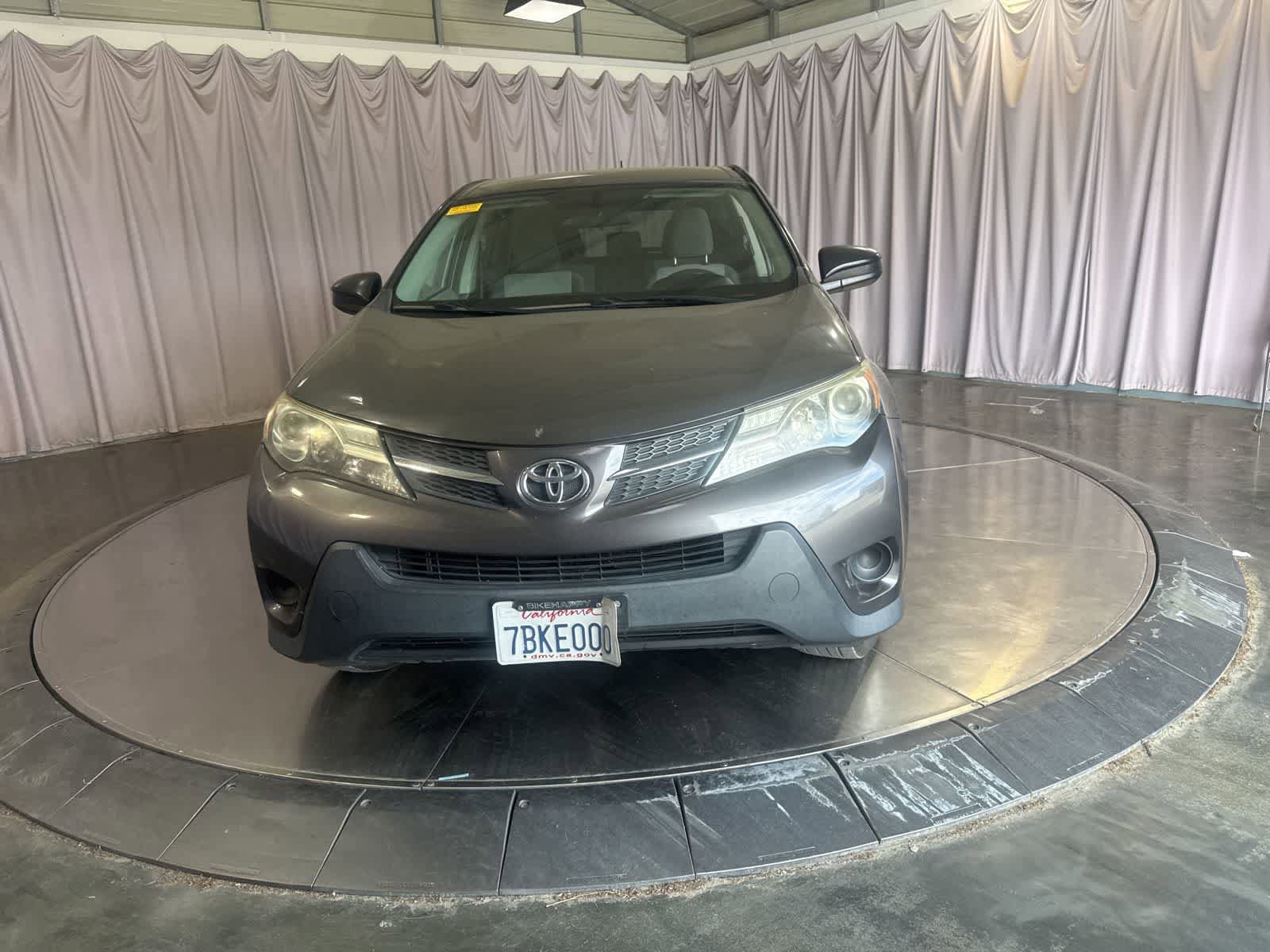 Used 2013 Toyota RAV4 LE FWD video 2