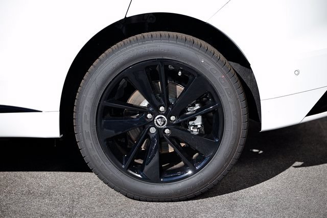 New 2026 Jaguar F-PACE R-Dynamic S AWD/4WD image 5