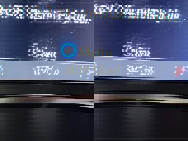 Used 2024 GMC Terrain SLT image 11