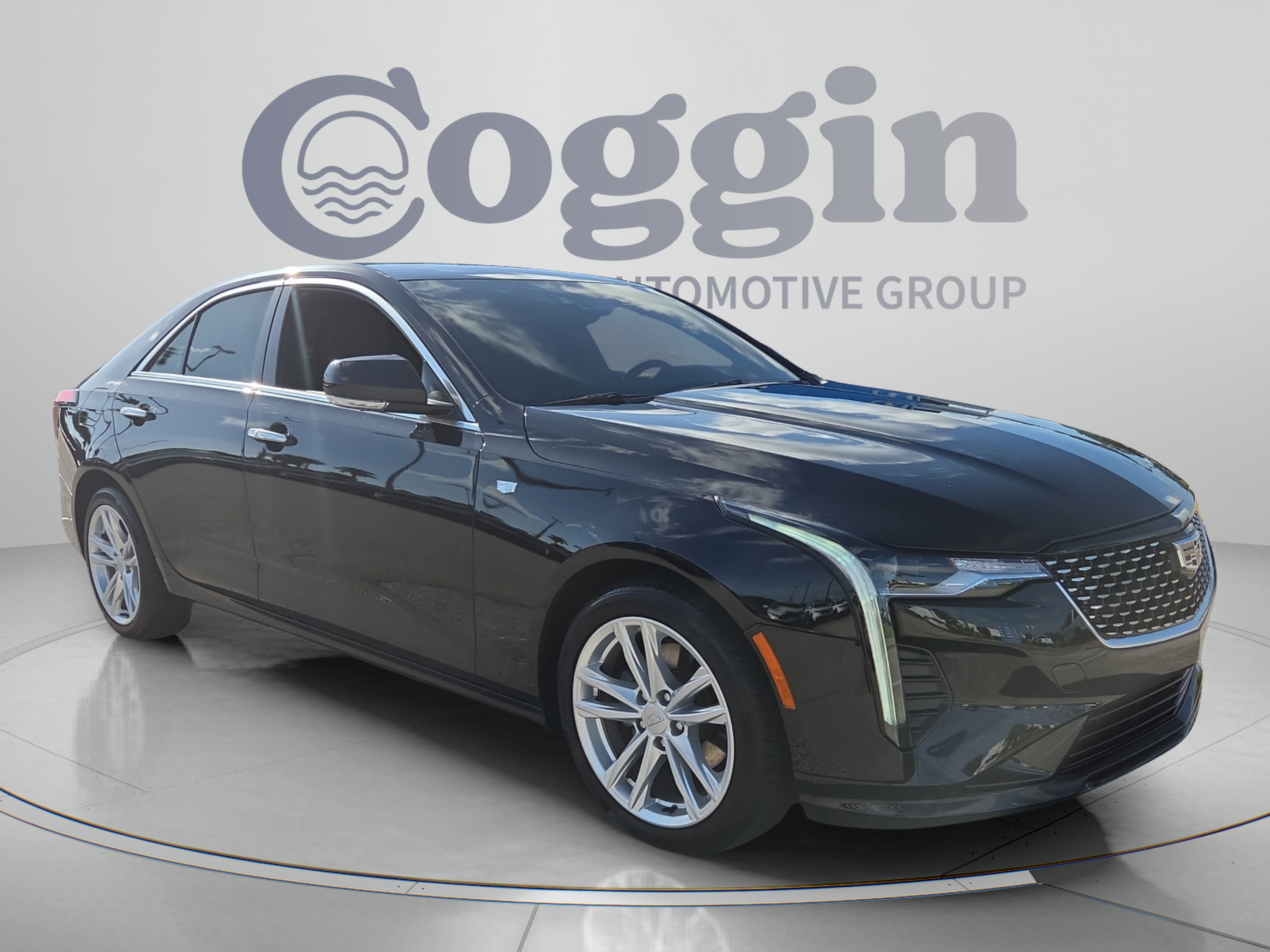 Used 2023 Cadillac CT4 Luxury RWD image 7