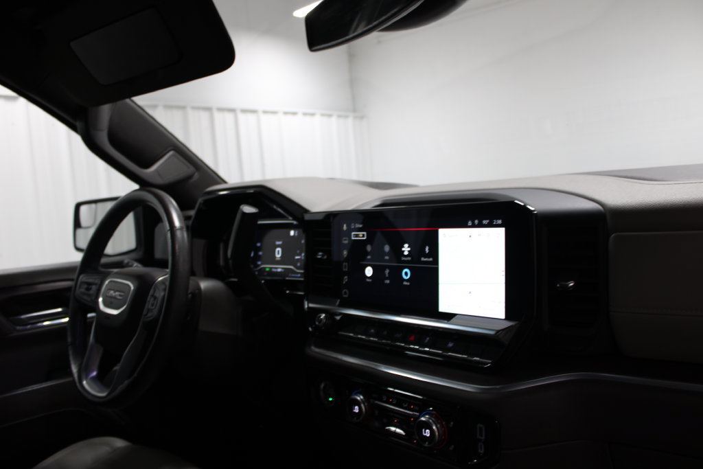 Used 2022 GMC Sierra 1500 SLT AWD/4WD image 43