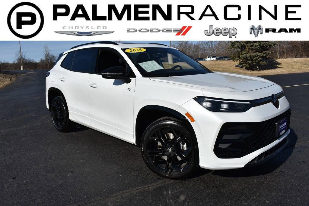 Used 2025 Volkswagen Tiguan SE R-Line