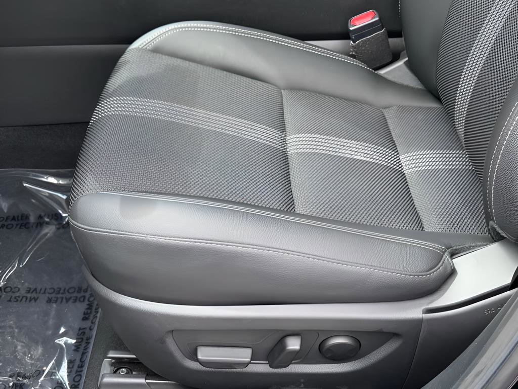 Used 2024 MAZDA CX-50 AWD 2.5 S w/ Cargo Package image 26