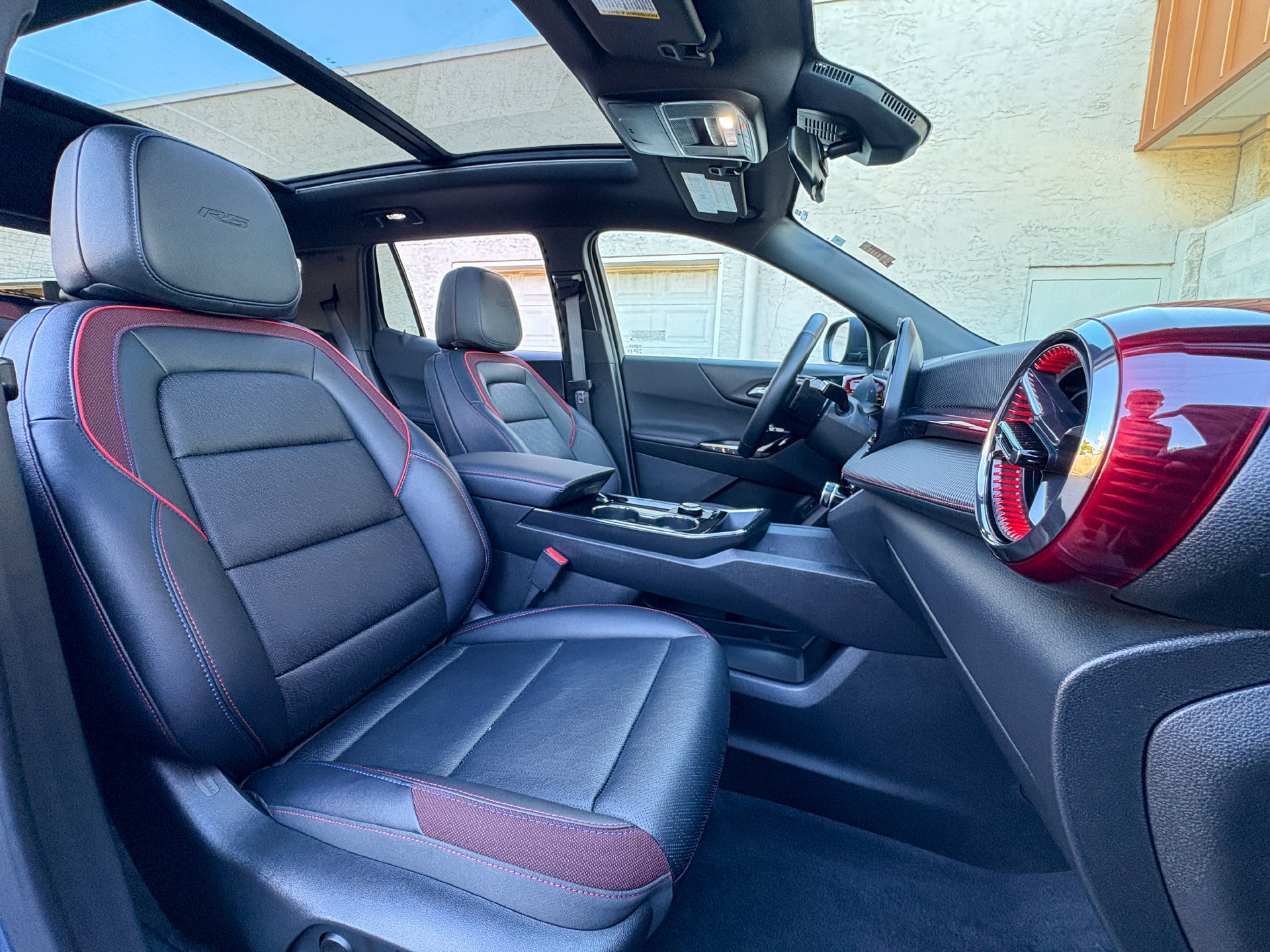 Used 2026 Chevrolet Equinox RS w/ Convenience Package III FWD image 25