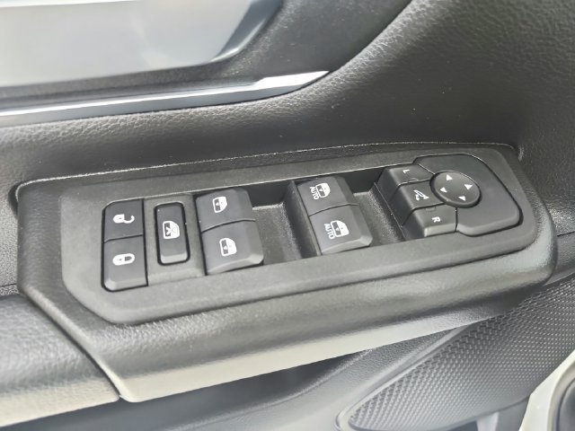 Used 2025 RAM 1500 Big Horn AWD/4WD image 36
