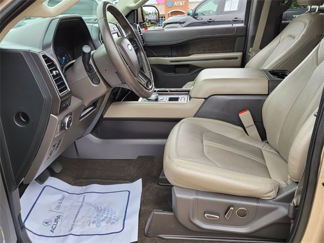 Used 2020 Ford Expedition Limited image 5