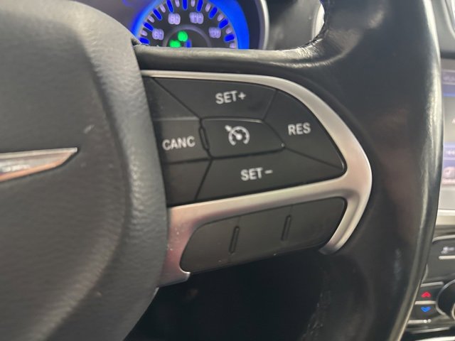Used 2016 Chrysler 300 Limited w/ Driver Convenience Group image 21
