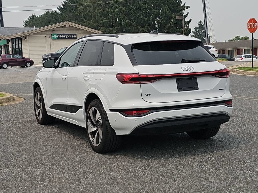 Certified 2025 Audi Q6 e-tron Premium Plus w/ Premium Plus AWD/4WD image 15