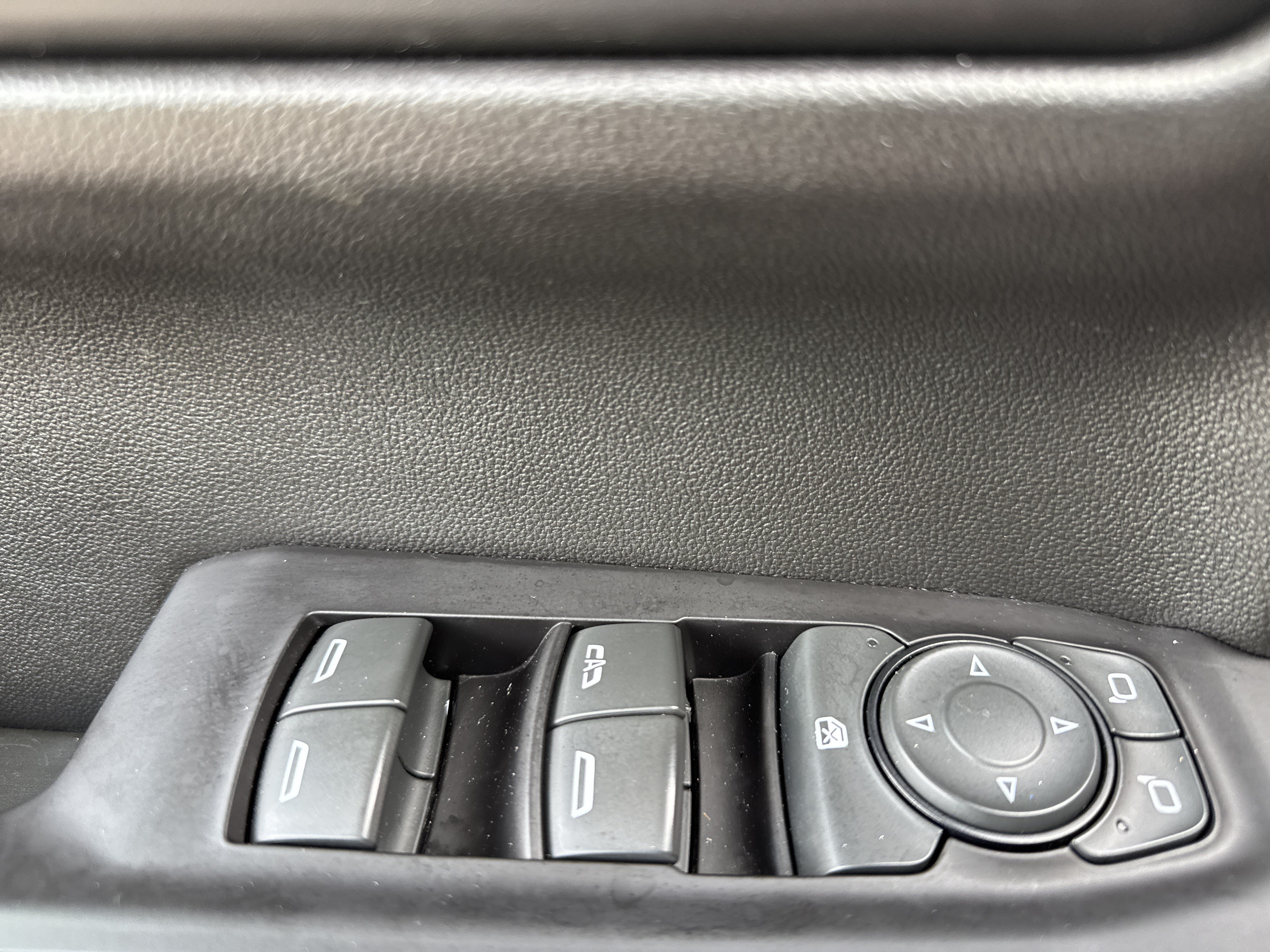 Used 2019 Chevrolet Silverado 1500 LT w/ All-Star Edition AWD/4WD image 14