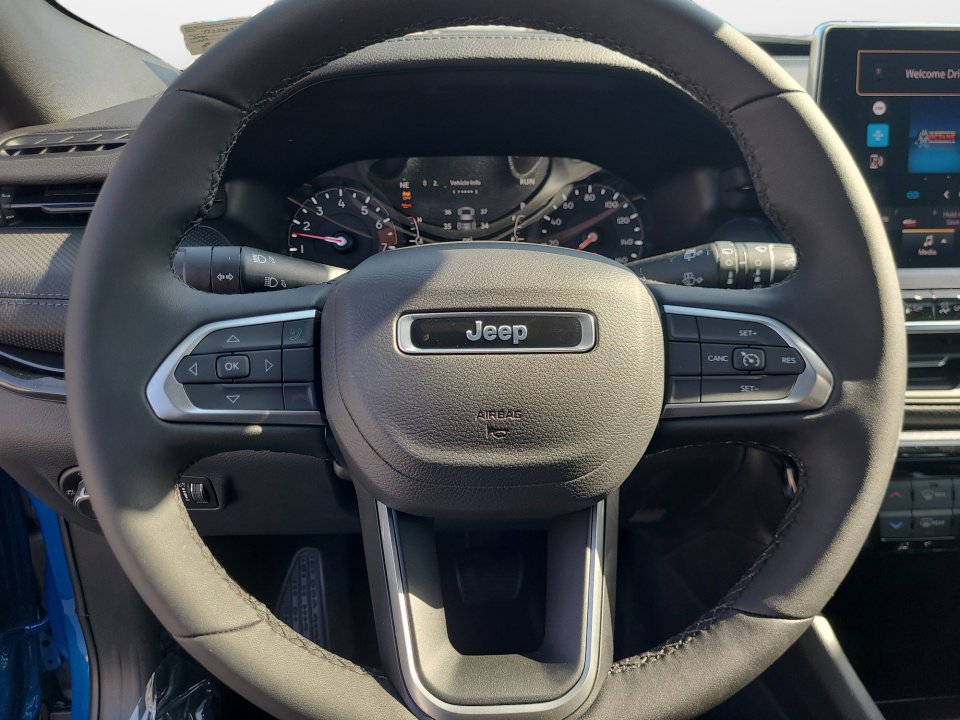 New 2026 Jeep Compass Latitude image 10
