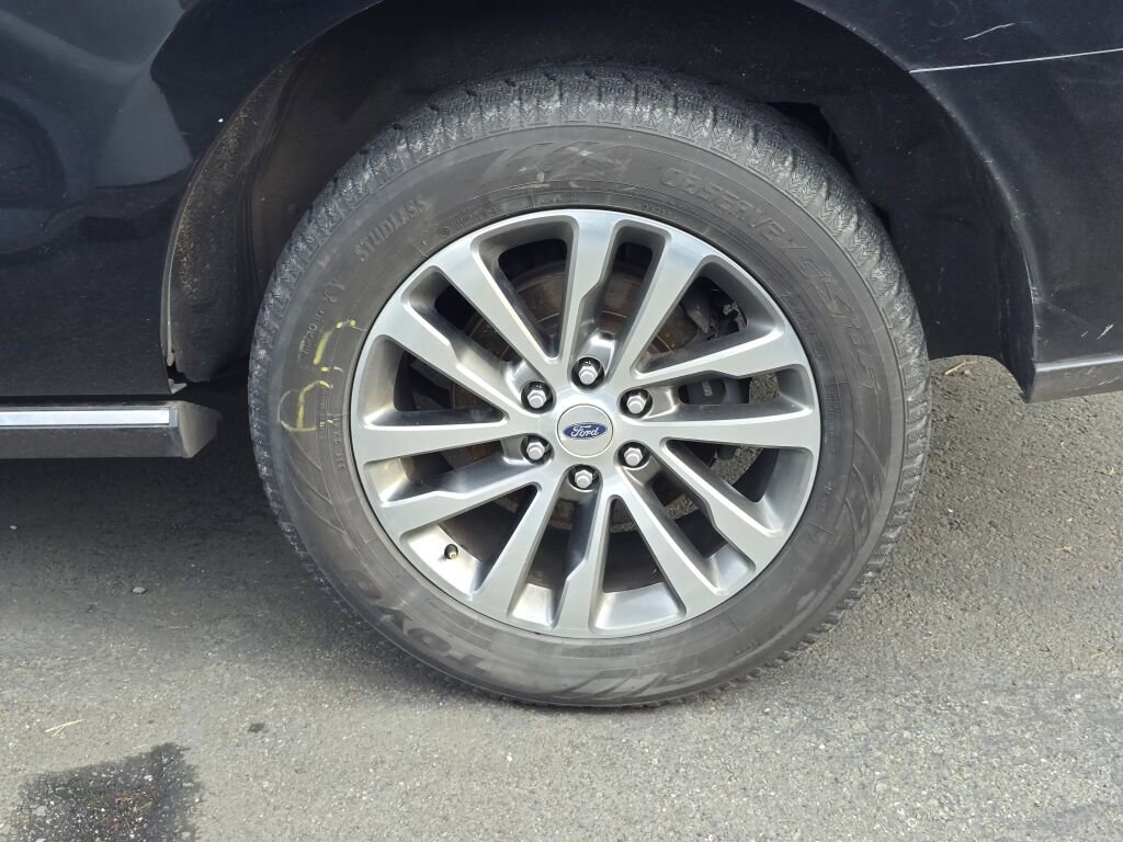 Used 2018 Ford Expedition Limited image 9