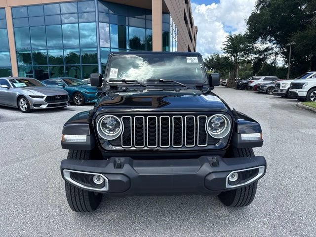 Used 2026 Jeep Wrangler Unlimited Sahara AWD/4WD image 11