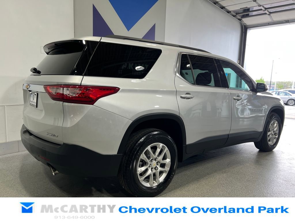 Used 2021 Chevrolet Traverse LT image 5