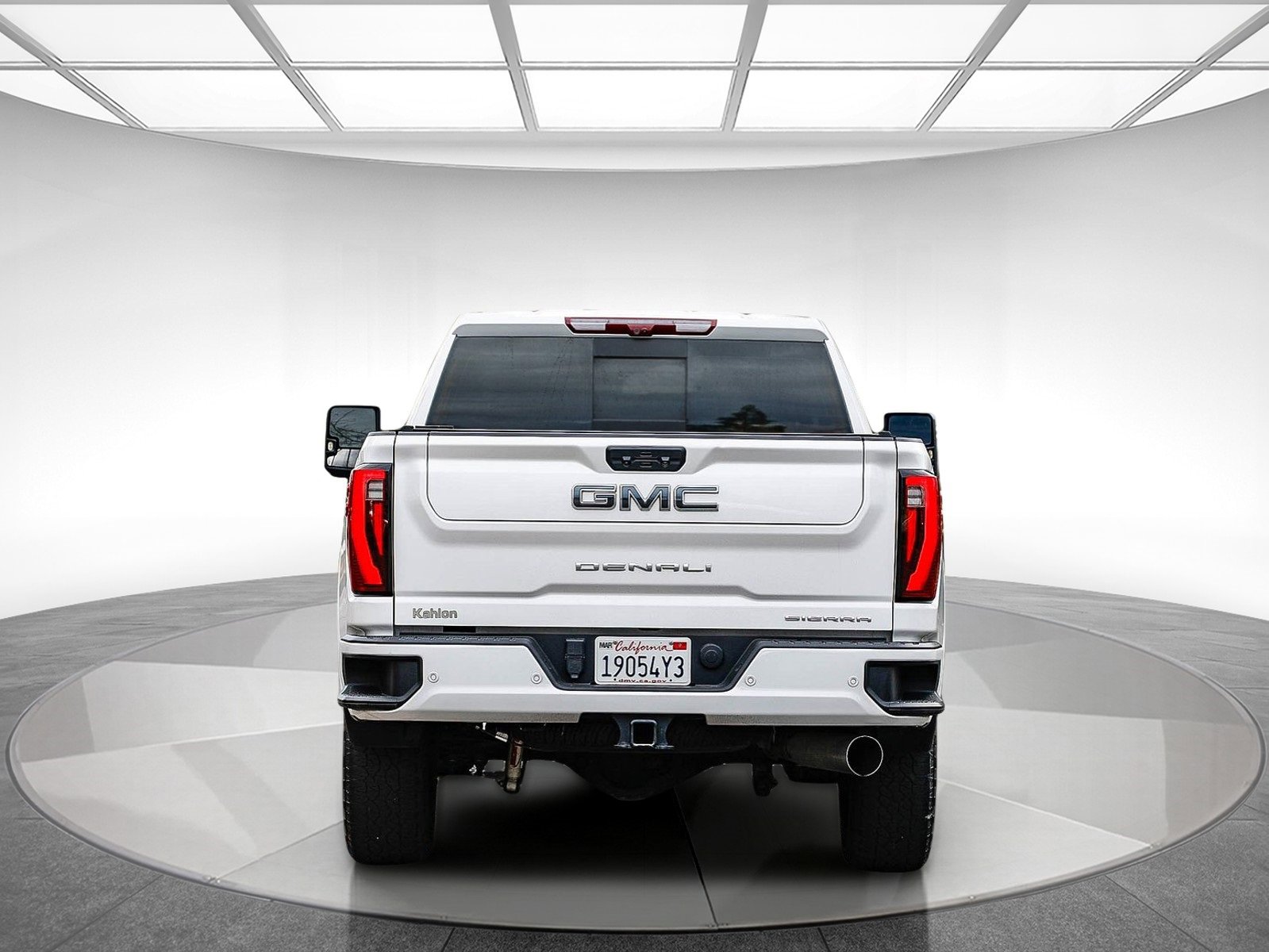 Used 2024 GMC Sierra 2500 Denali Ultimate w/ Max Trailering Package image 3