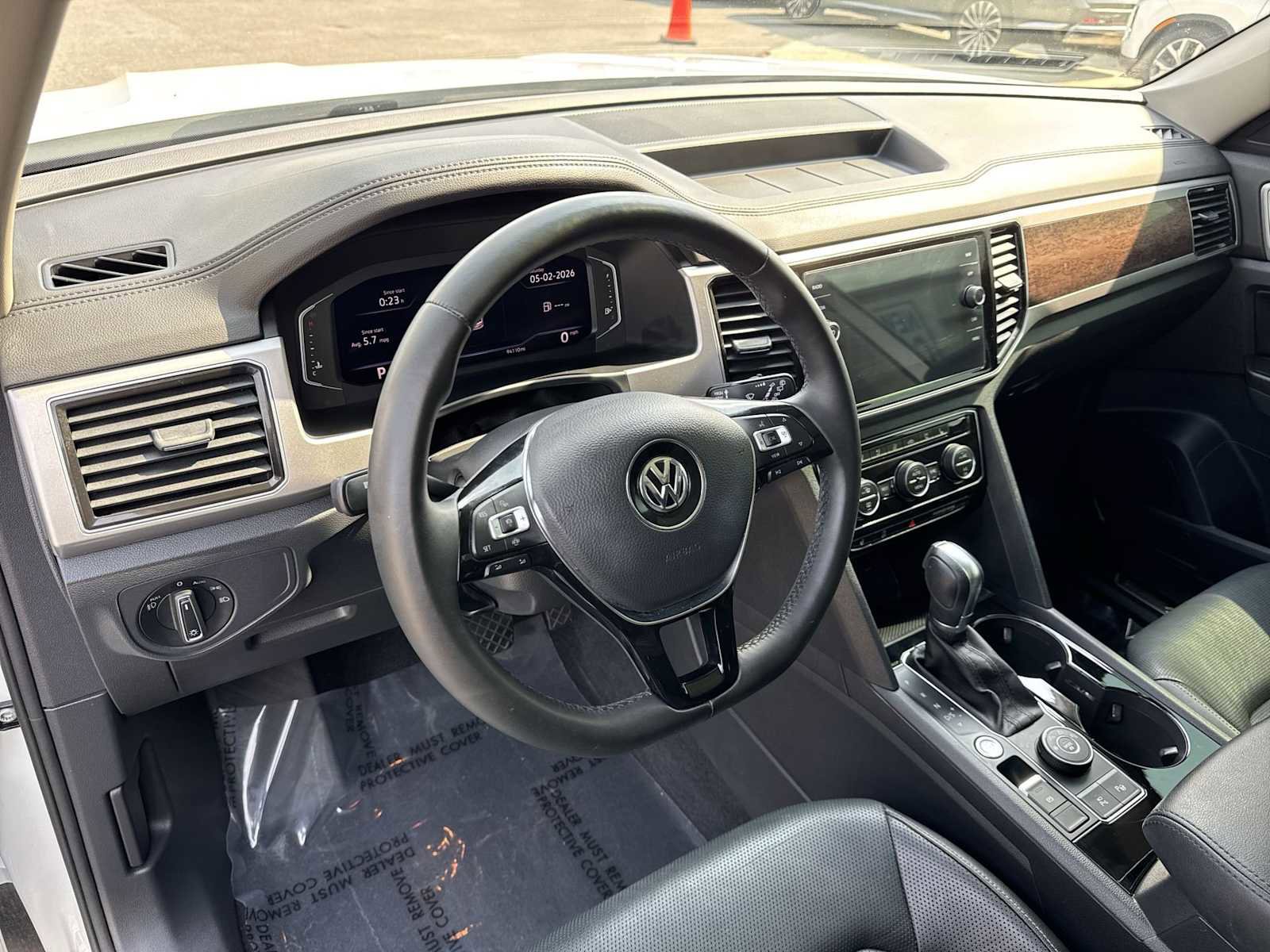 Used 2019 Volkswagen Atlas SEL Premium AWD/4WD image 2