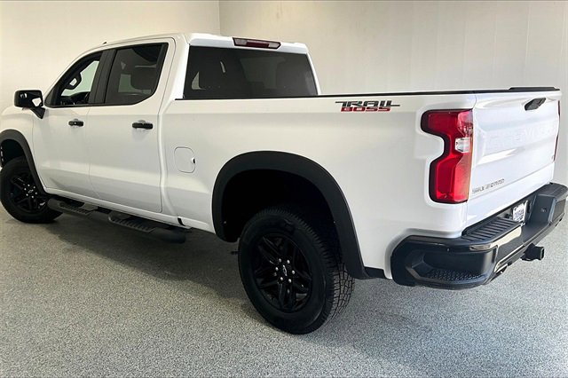 Used 2021 Chevrolet Silverado 1500 LT Trail Boss w/ Bed Protection Package image 4