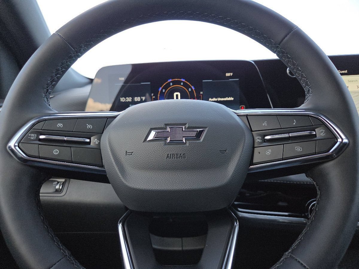 New 2027 Chevrolet Equinox LT w/ Midnight Edition FWD image 29