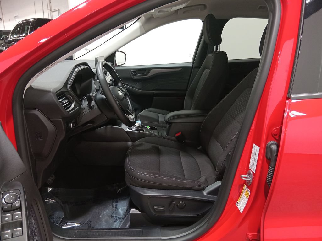 Used 2024 Ford Escape Active AWD/4WD image 16