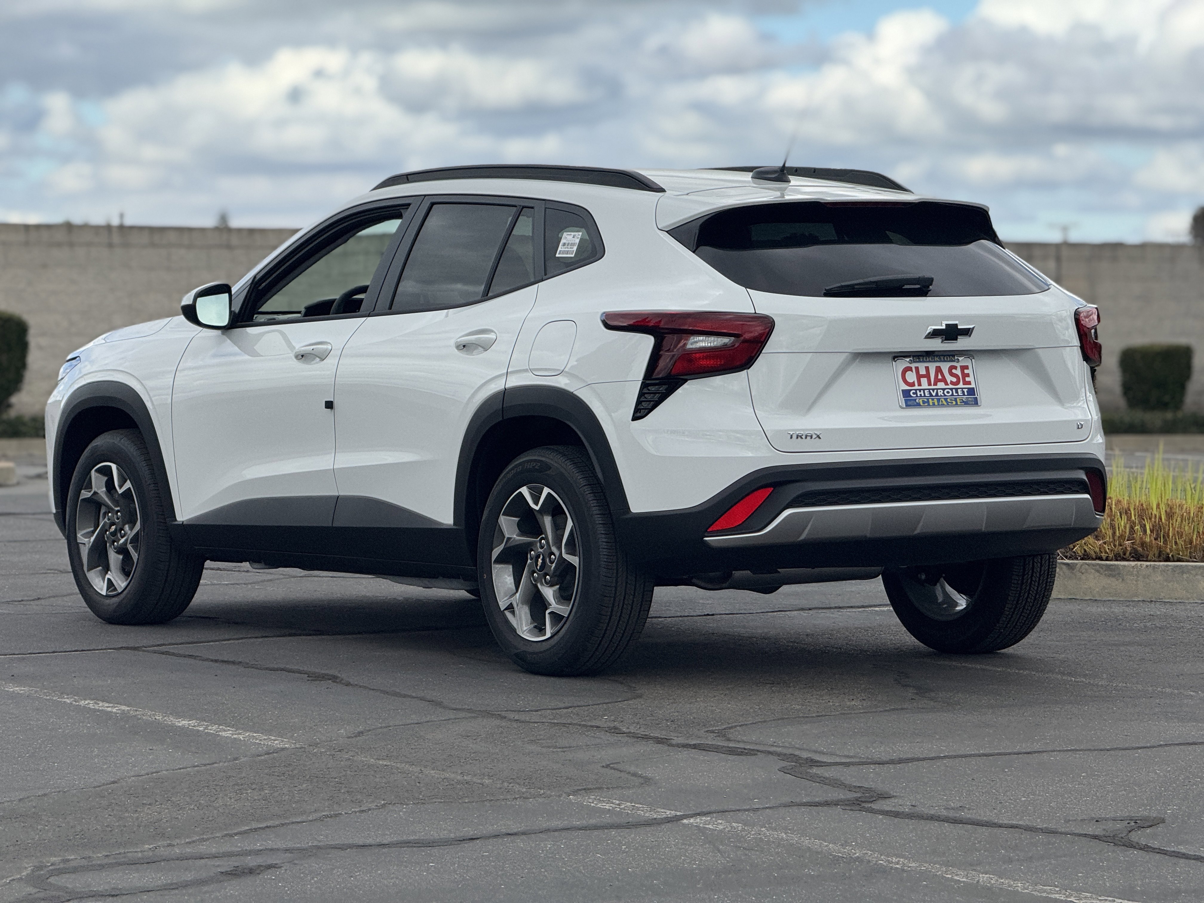 New 2025 Chevrolet Trax LT w/ LT Convenience Package image 4