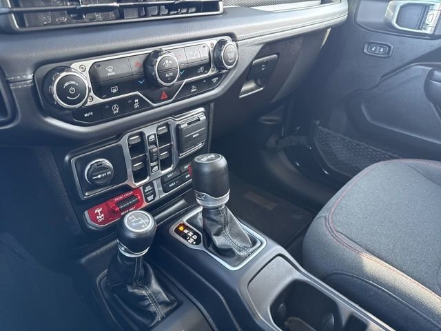 Used 2025 Jeep Wrangler Unlimited Rubicon image 17