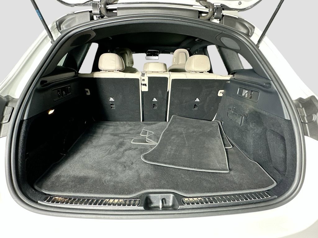 Used 2023 Mercedes-Benz GLC 300 4MATIC image 28