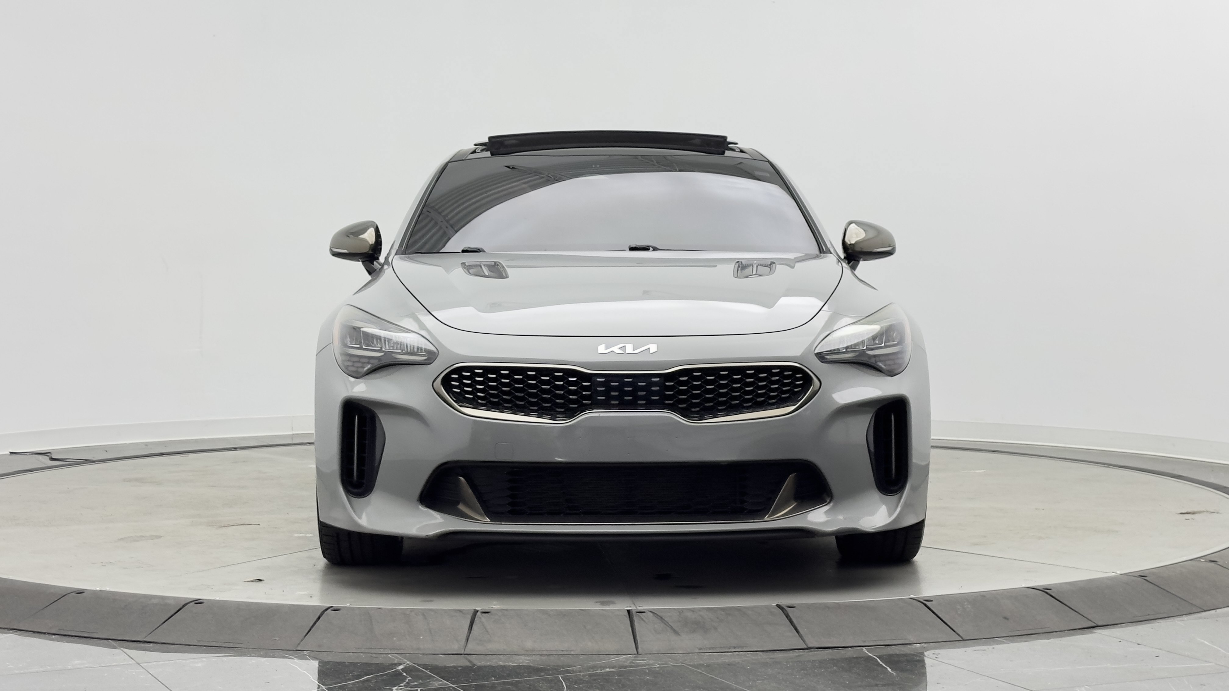 Used 2023 Kia Stinger GT-Line w/ Sun & Sound Package RWD image 2