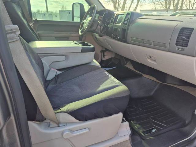 Used 2013 GMC Sierra 2500 SLE w/ SLE Preferred Package image 15