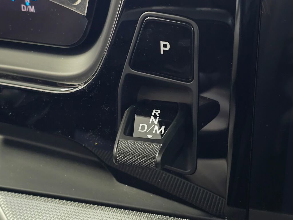 Certified 2025 Porsche Cayenne image 19