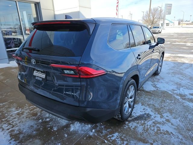 Used 2024 Toyota Grand Highlander Limited image 7