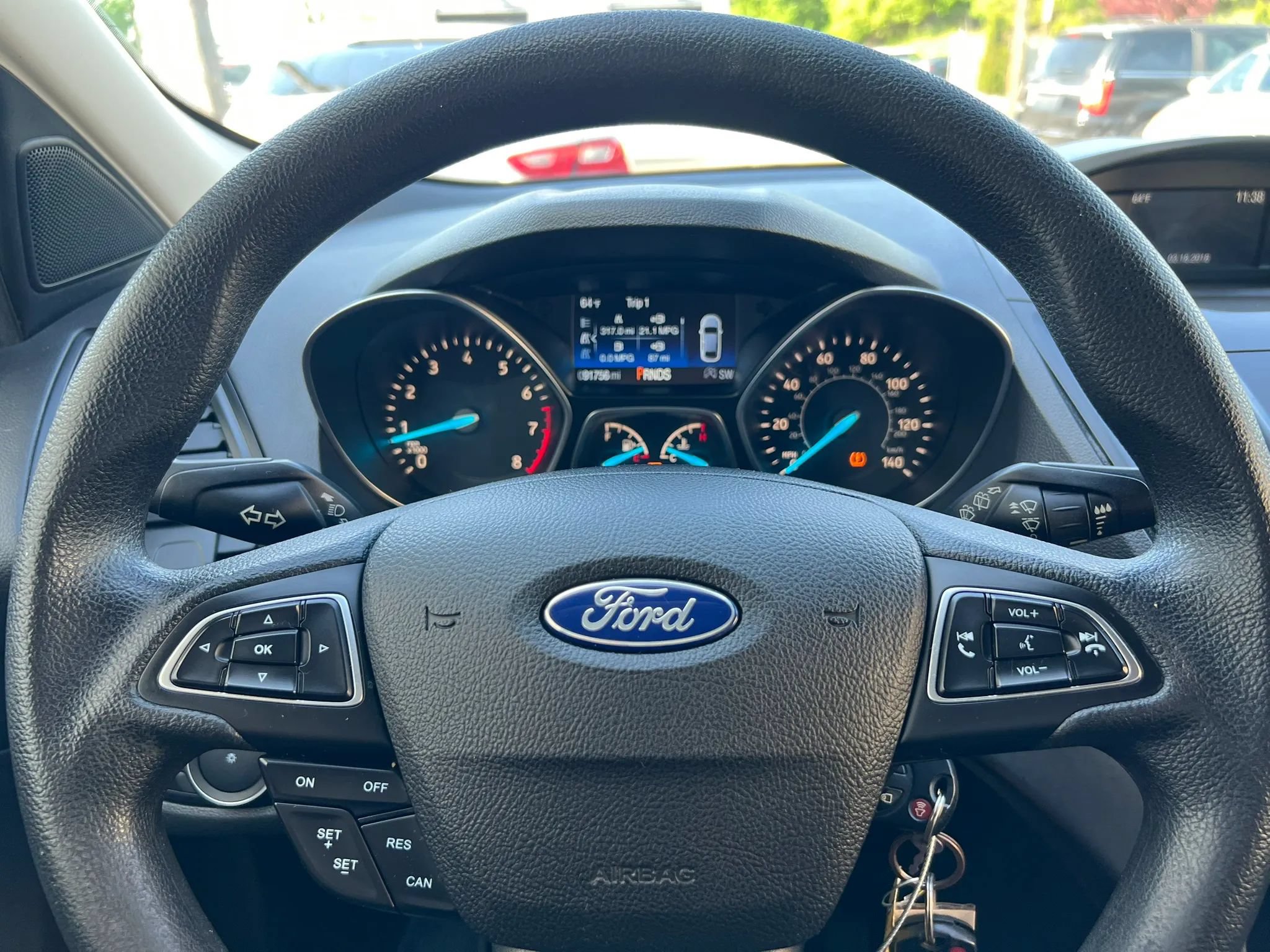 Used 2018 Ford Escape SE FWD image 19
