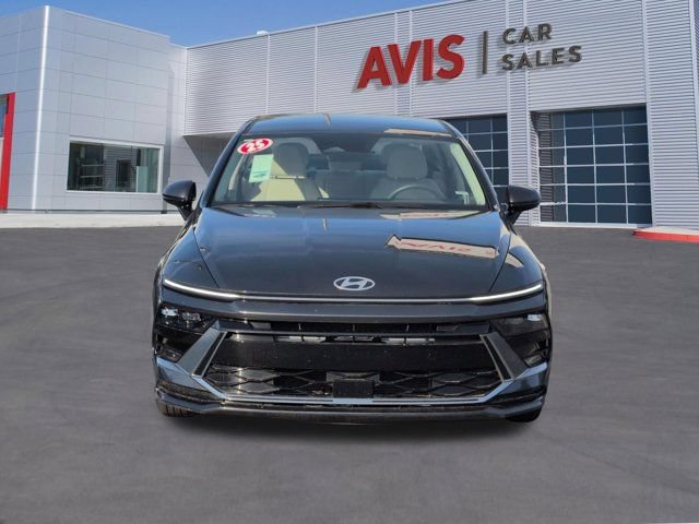 Used 2025 Hyundai Sonata SEL FWD image 2
