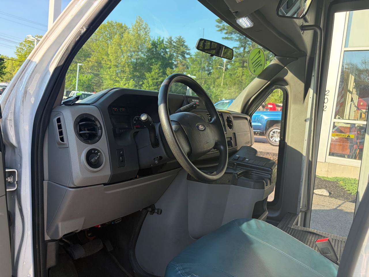 Used 2017 Ford E-350 and Econoline 350 Super Duty w/ Shuttle Bus Prep Package RWD image 20