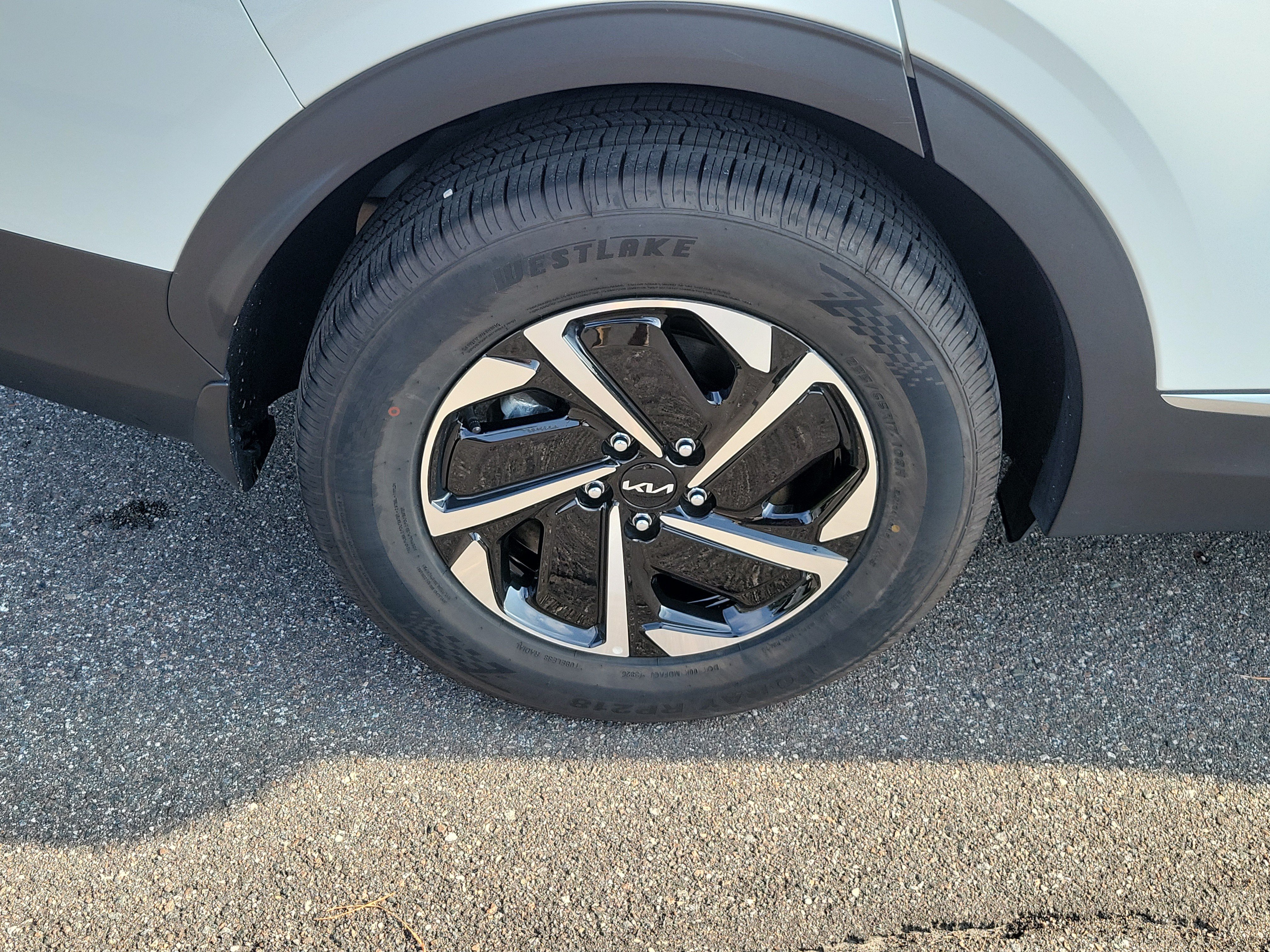 Certified 2024 Kia Sportage LX AWD/4WD image 39