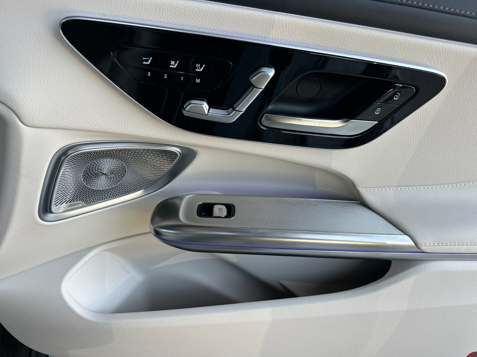 New 2026 Mercedes-Benz CLE 300 4MATIC Cabriolet image 18