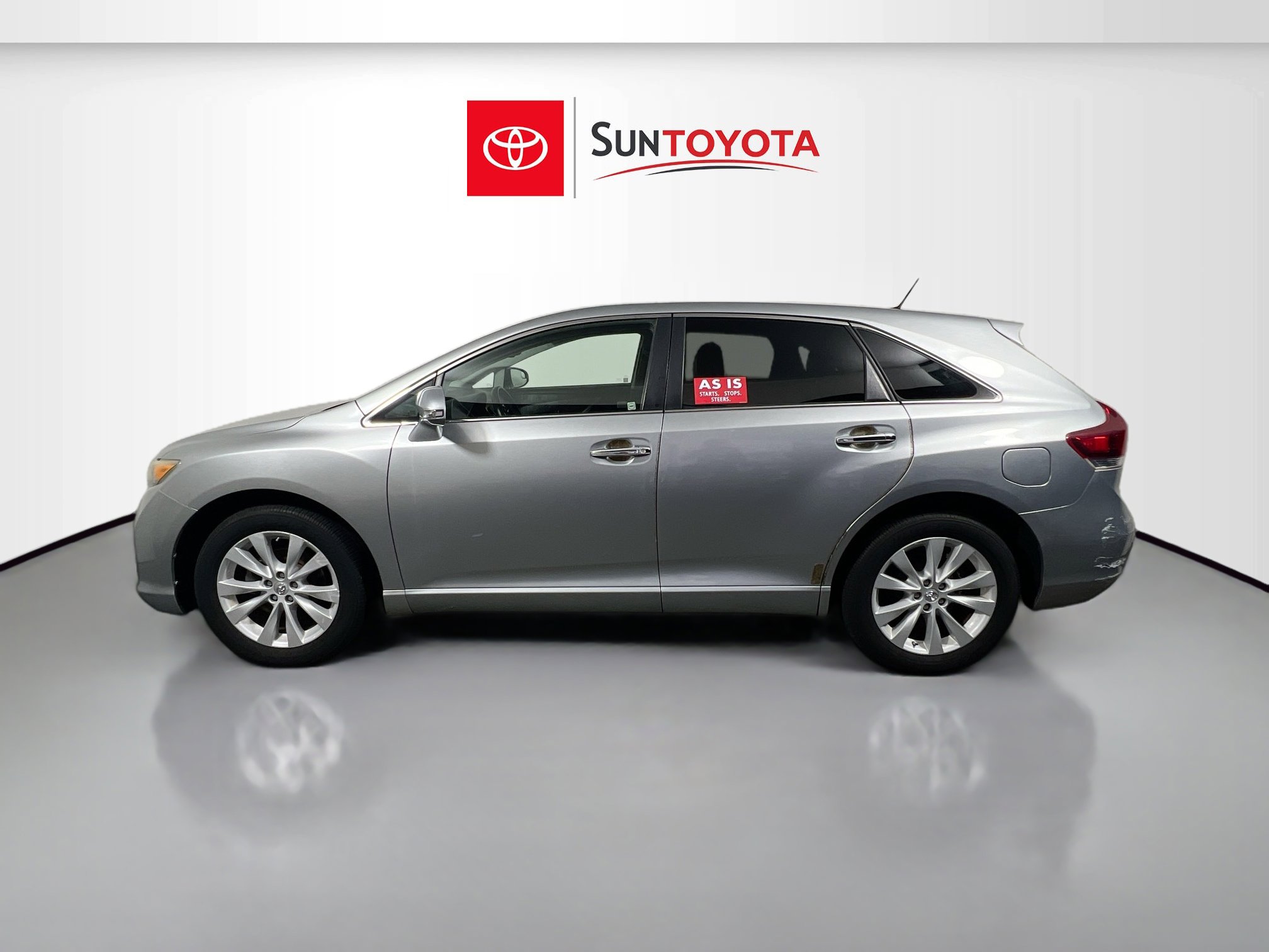 Used 2015 Toyota Venza XLE FWD image 7